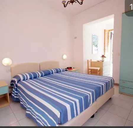 Il Veliero - La Vela Del Veliero فندق مبيت وإفطار SantʼAndrea